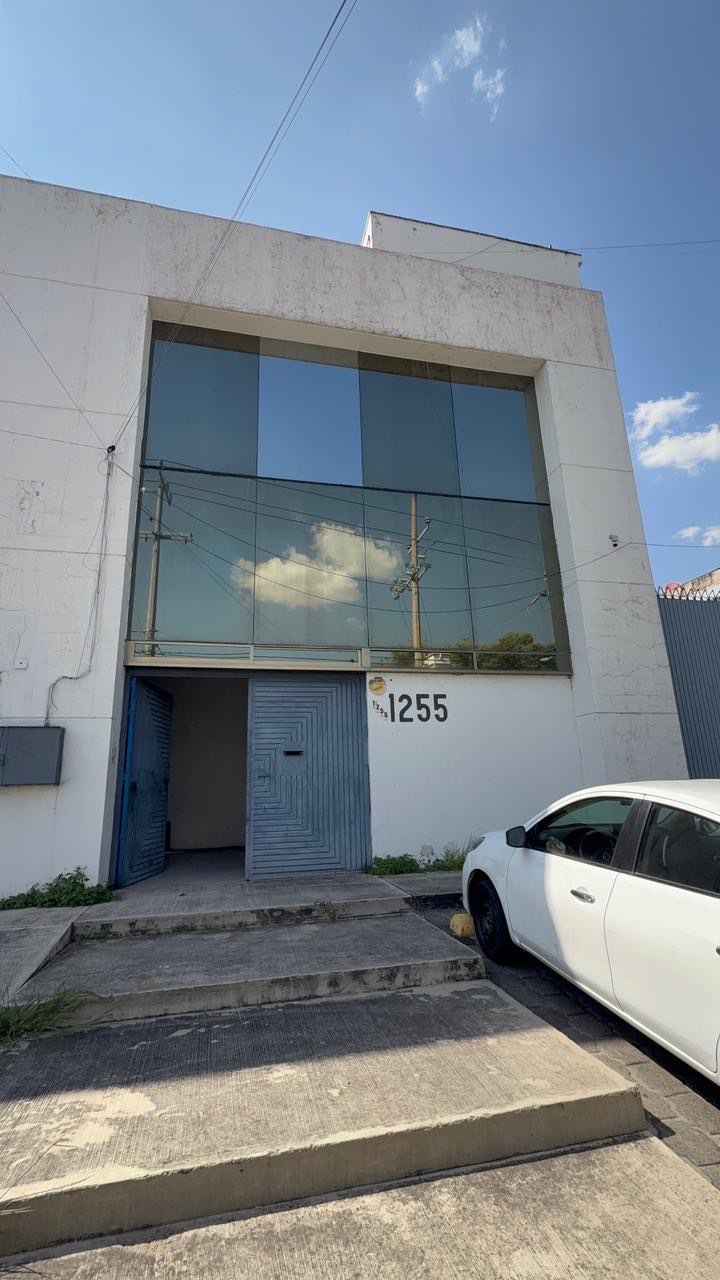 oficina en renta calle jaime nuno lomas del country guadalajara jalisco prg7nPf