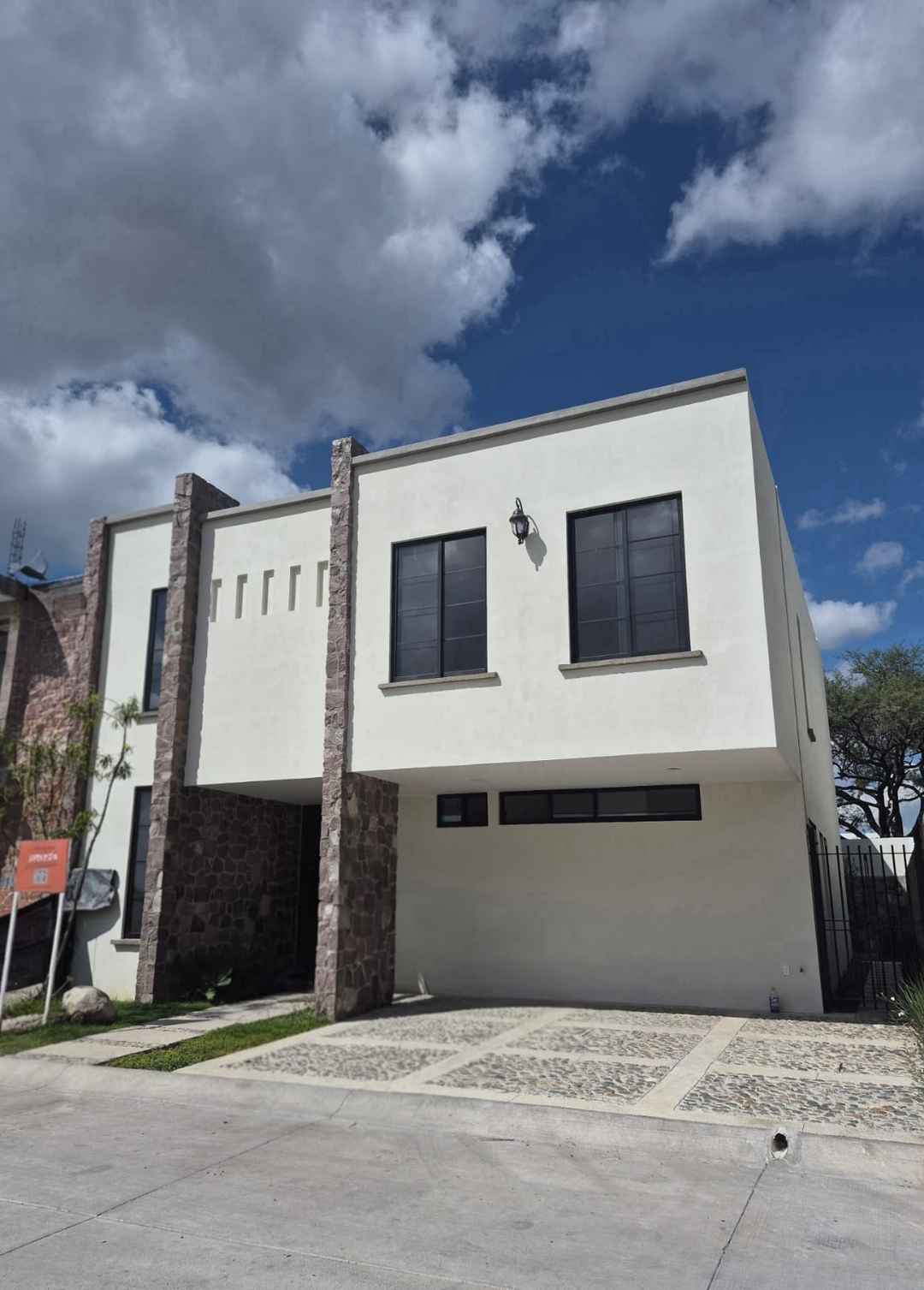 casa en venta calzada lomas del molino el molino residencial leon guanajuato pjbQJ8d