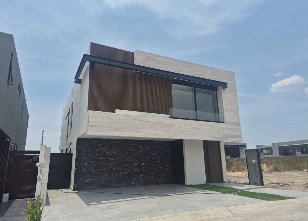 casa en venta calzada lomas del molino el molino residencial leon guanajuato piDA9vl